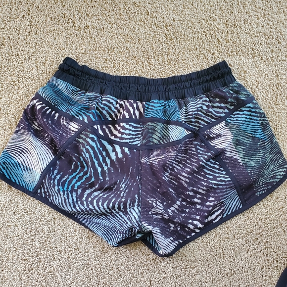 Lululemon 2016 SeaWheeze tracker short, 12 - Picture 4 of 5